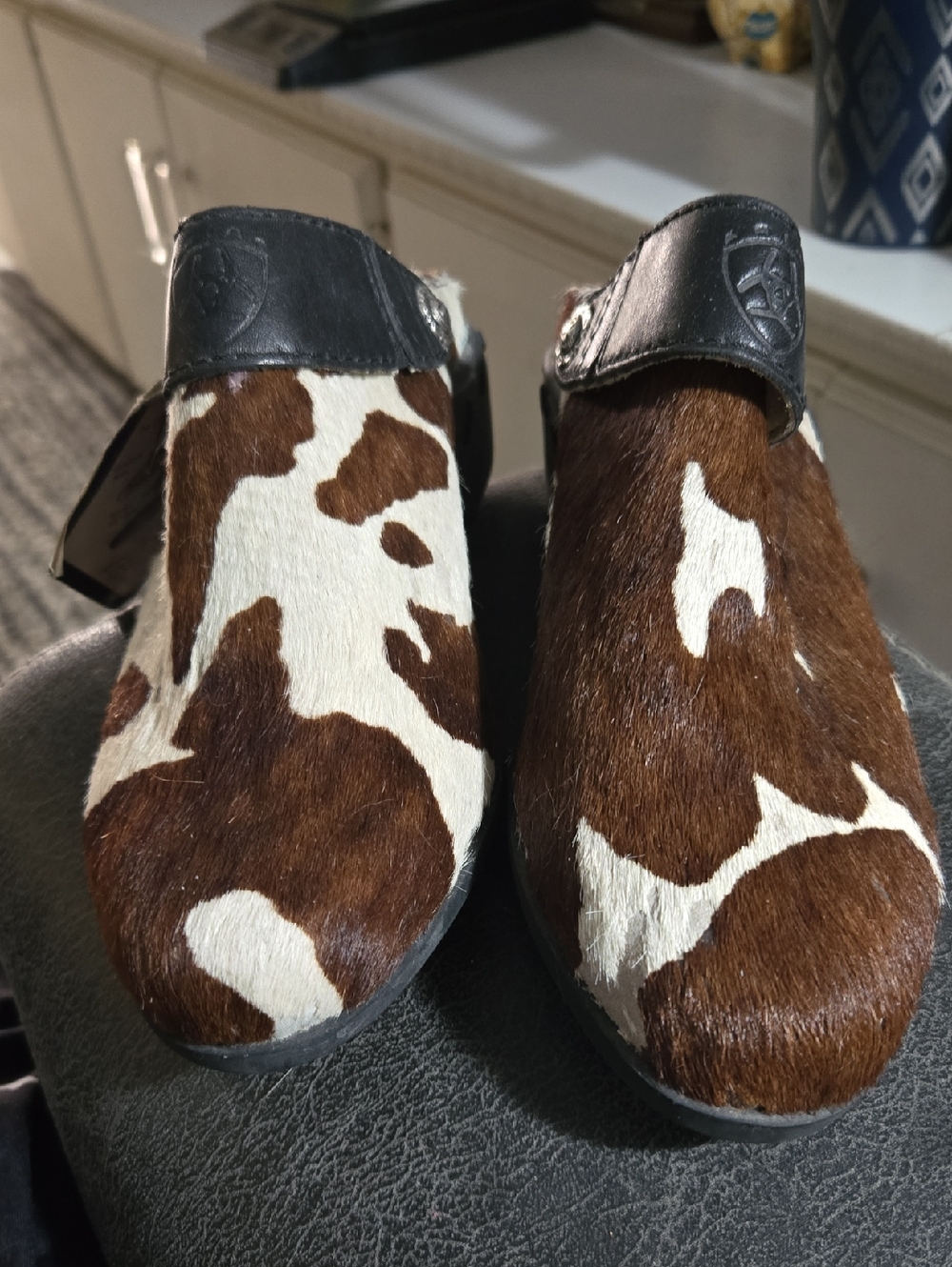 Ariat Brown and White Cowhide Slip-On Shoe with Black Trim, Size 6, Read